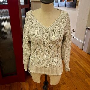 White House Black Market Chunky Knit Light Gray Sweater